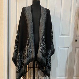 #132 Fantastic Black and Grey Shawl